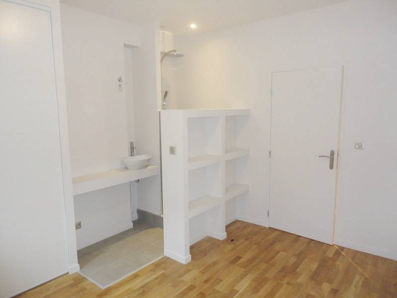 Création d'une séparation pour la salle d'eau