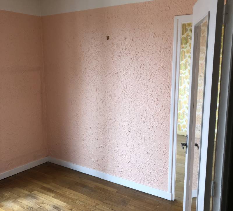 Enduit salon avant travaux