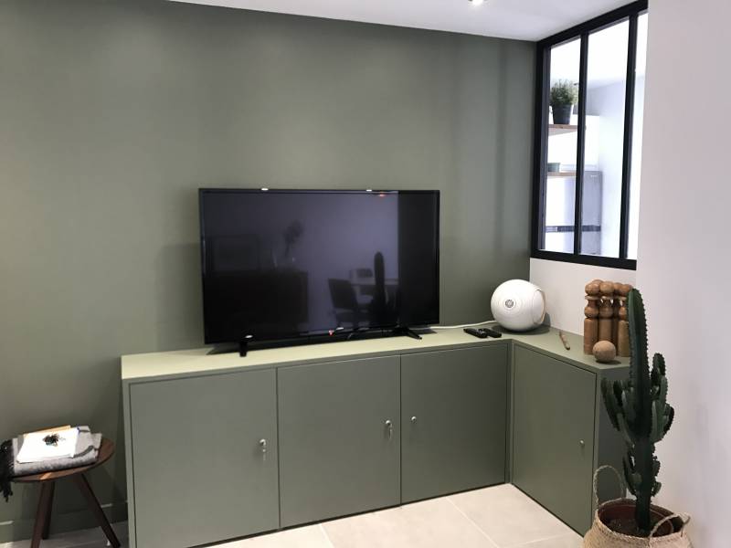 Coin TV, création de meuble et verrière sur mesure