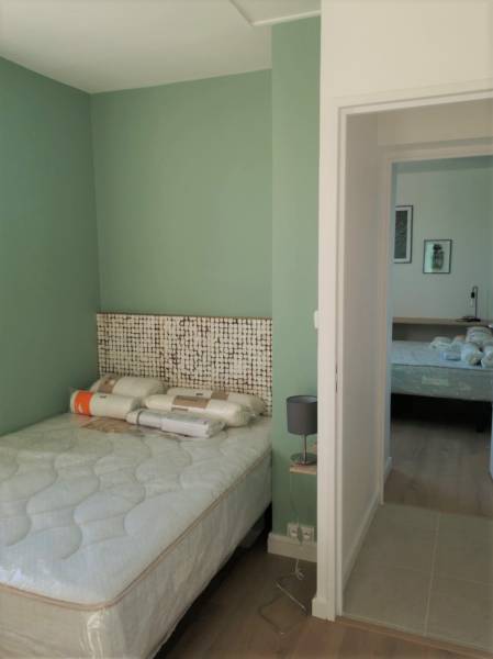 Détail de la 3ème chambre avec la tête de lit