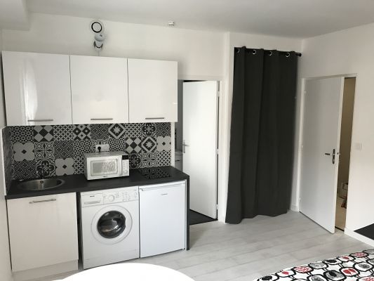 Studio 1 : espace repas