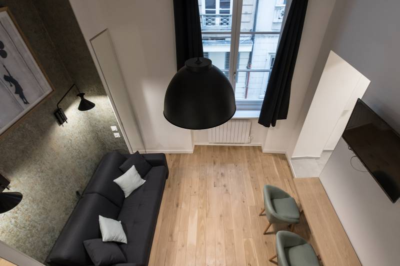 Vue de la mezzanine sur le séjour