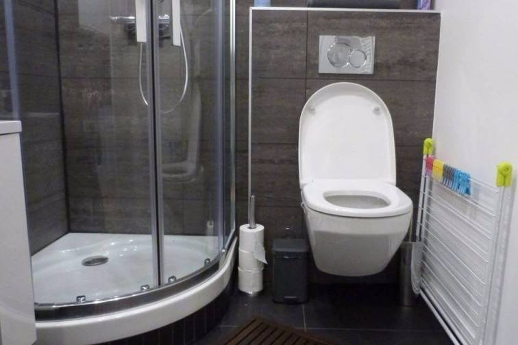 Pose et installation de sanitaires